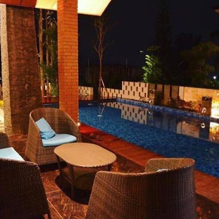 Villa Agro Kusuma Pinus R7 Бату Экстерьер фото