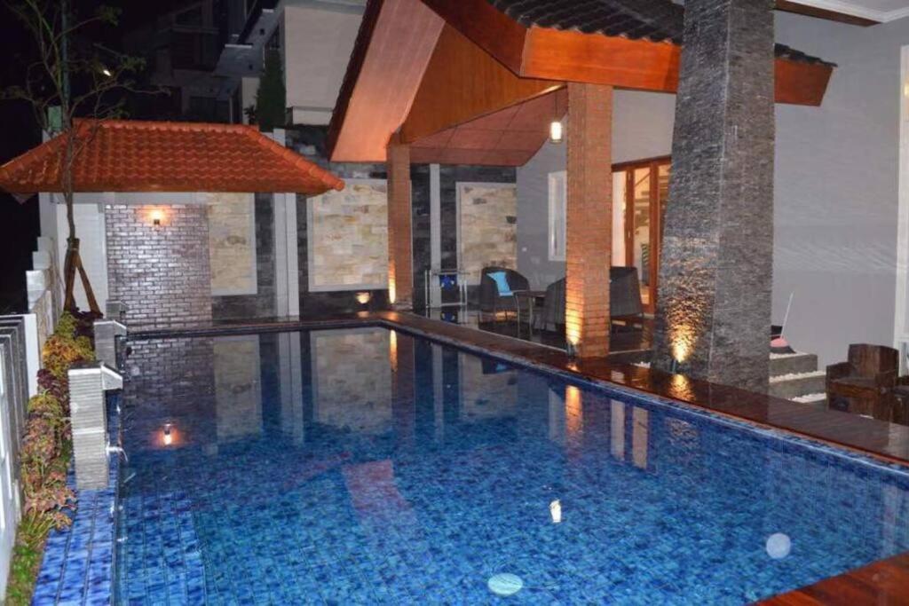 Villa Agro Kusuma Pinus R7 Бату Экстерьер фото